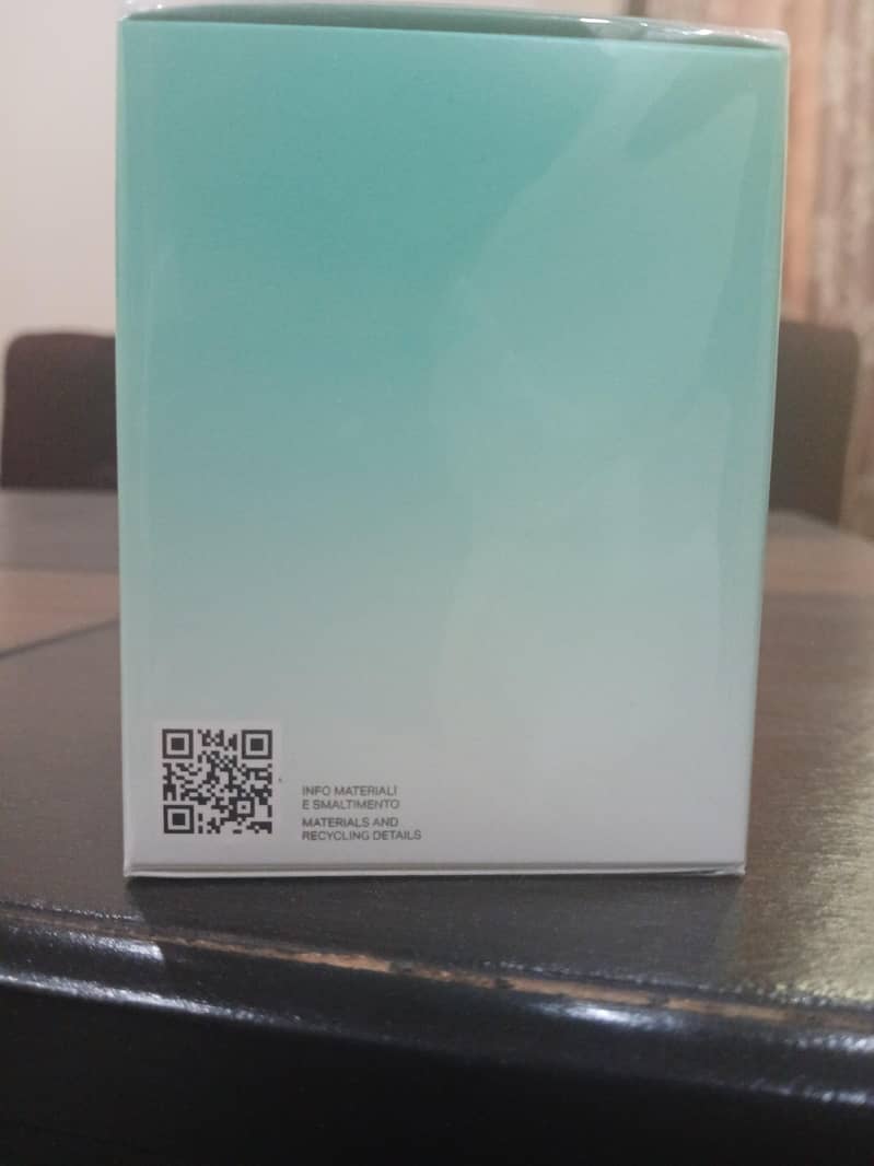versace crystal emerald 2
