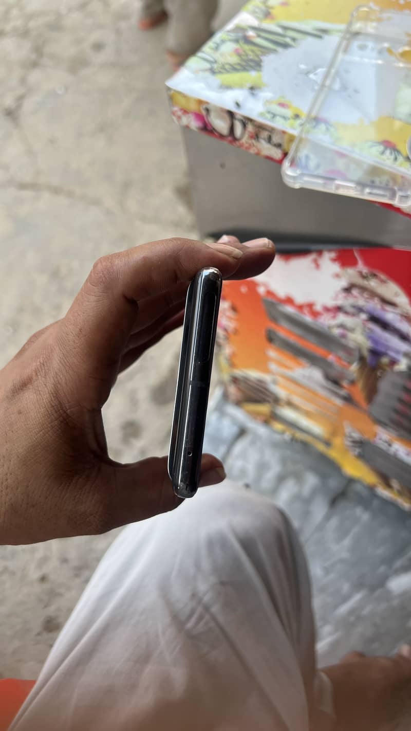 Google pixel 7 pro . 256 4