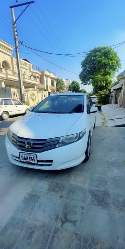 Honda City IVTEC 2011 White Color