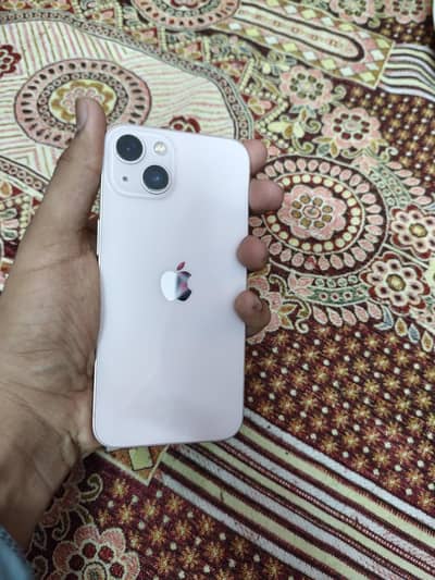 Apple iPhone 13
