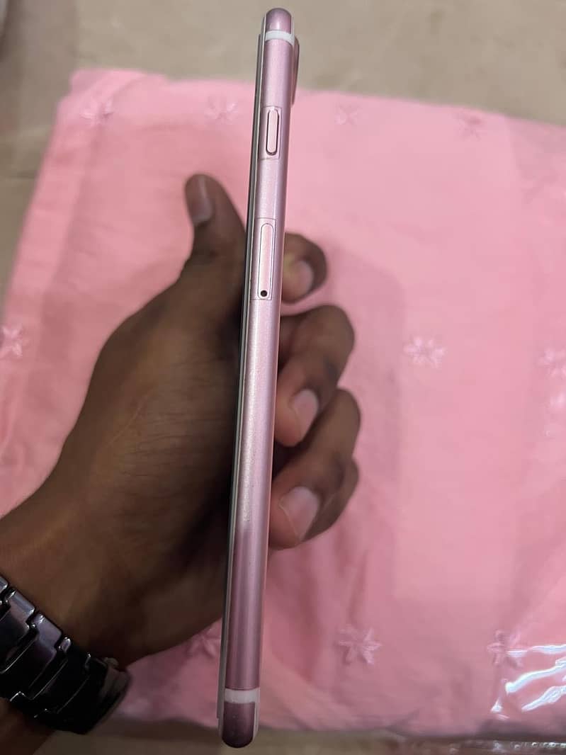 Apple iPhone 7 Plus 1