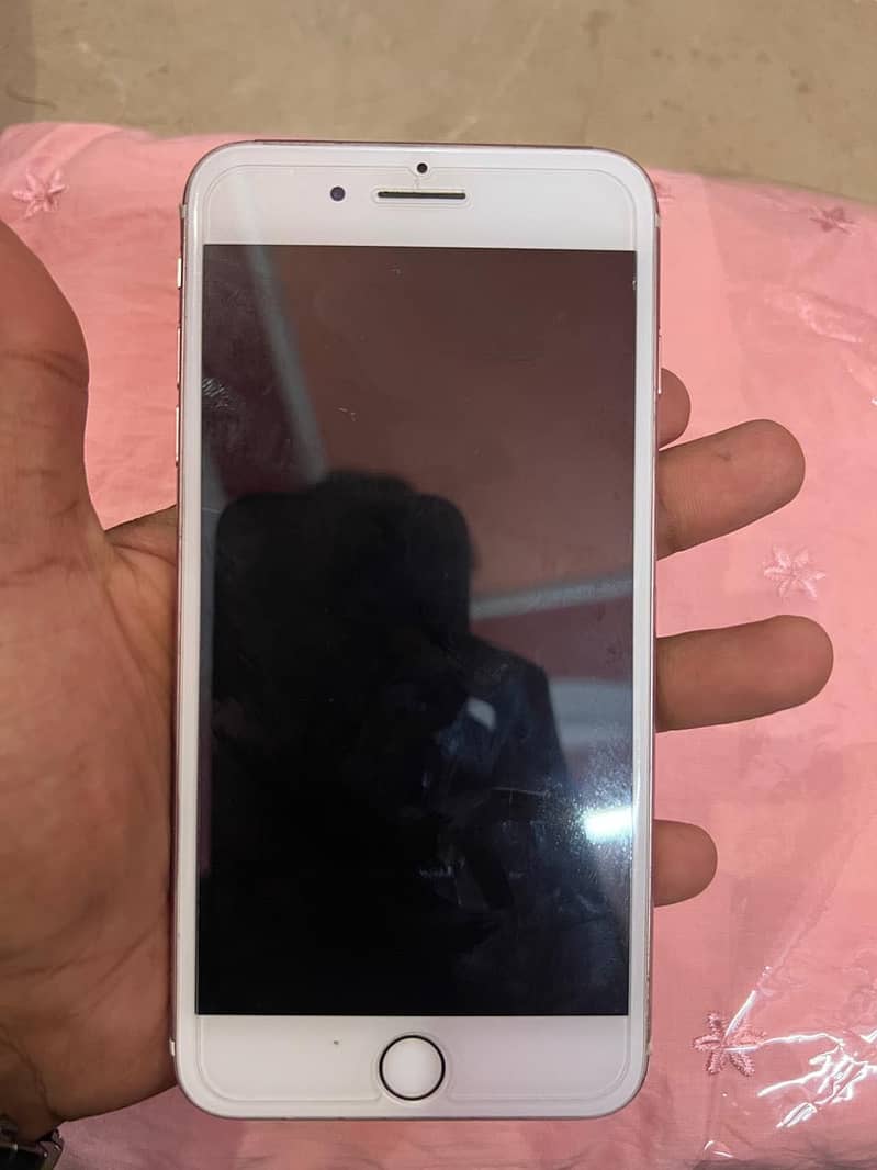 Apple iPhone 7 Plus 2