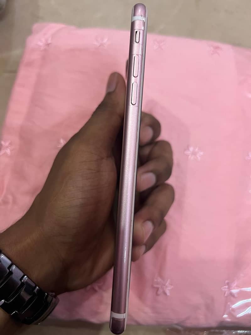 Apple iPhone 7 Plus 4