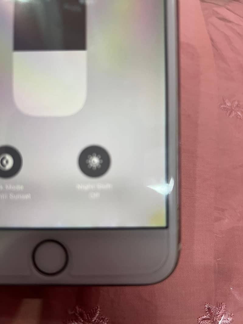 Apple iPhone 7 Plus 5