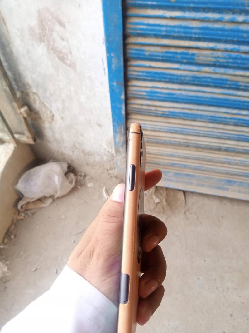 Apple iPhone 11 1