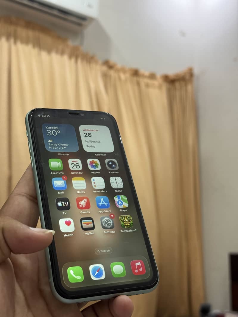 Apple iPhone 11 7
