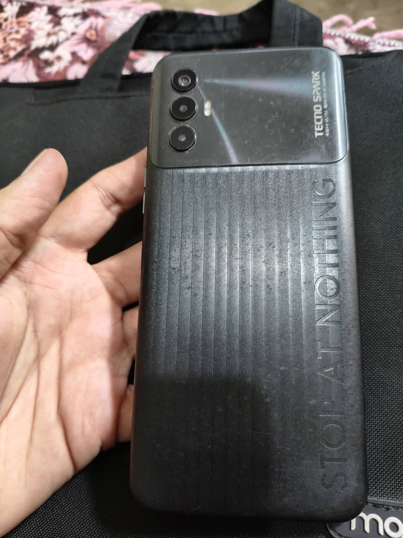 TECNO Spark 8 pro 0