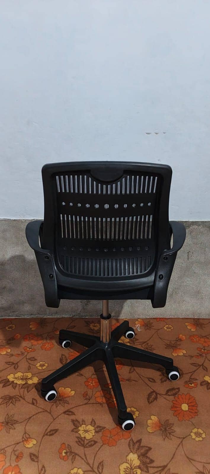 Office/computer/gaming chairs 12