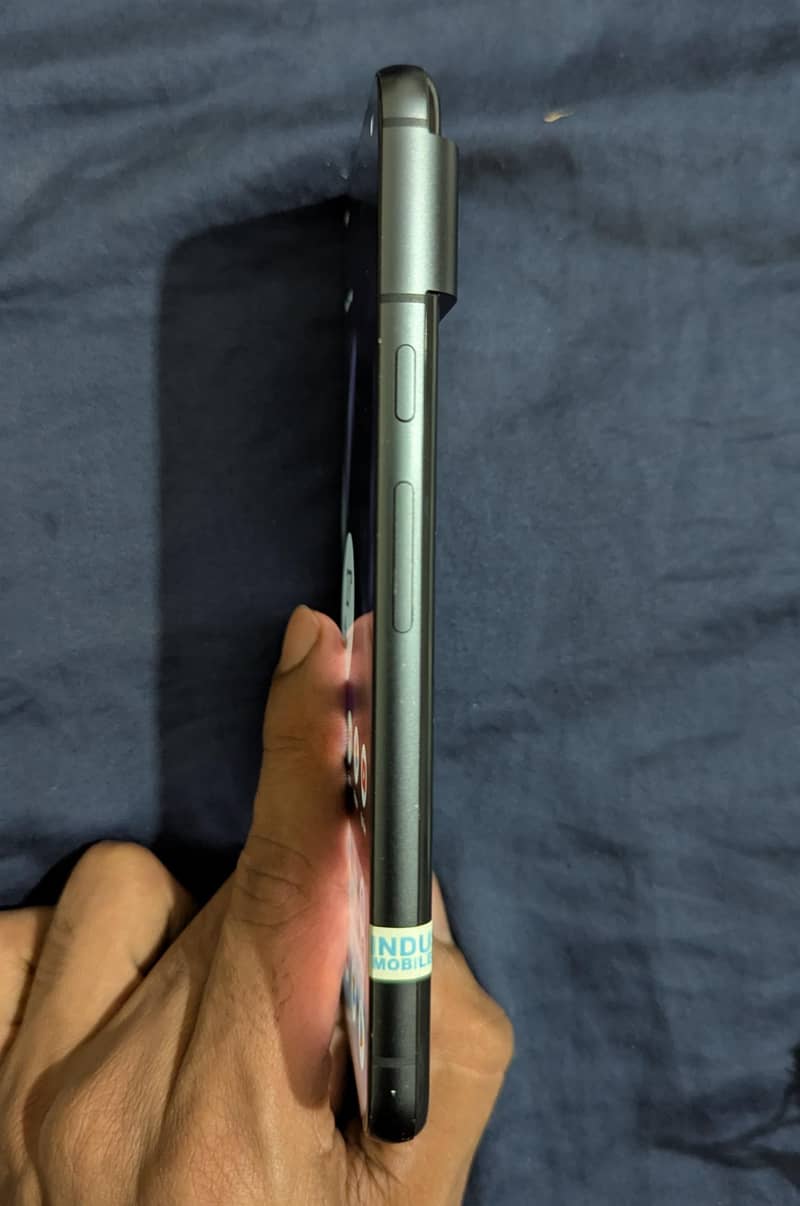 Google Pixel 8 3