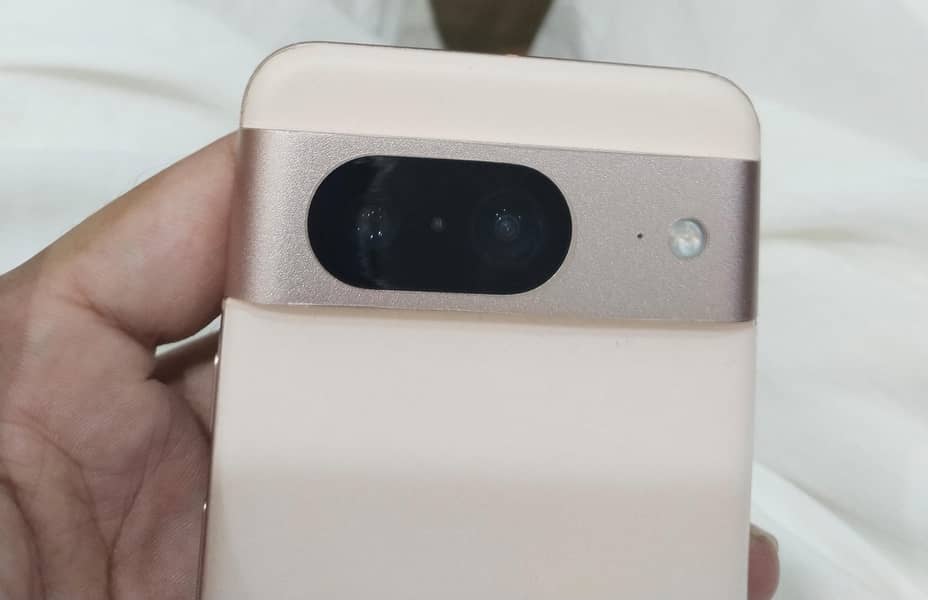 Google Pixel 8 2