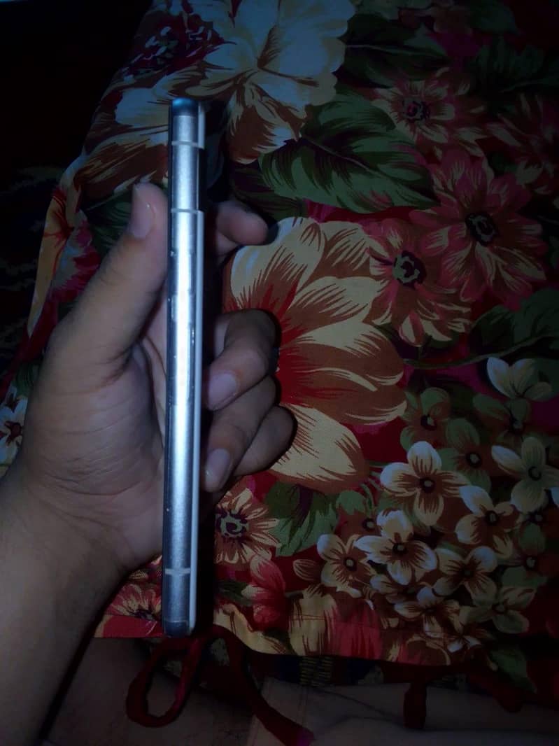 google pixel 7a 3