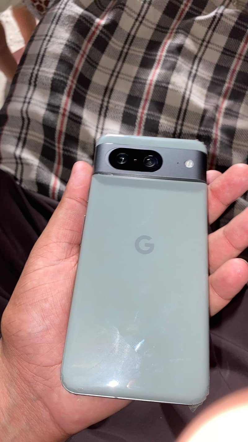 Google Pixel 8 0