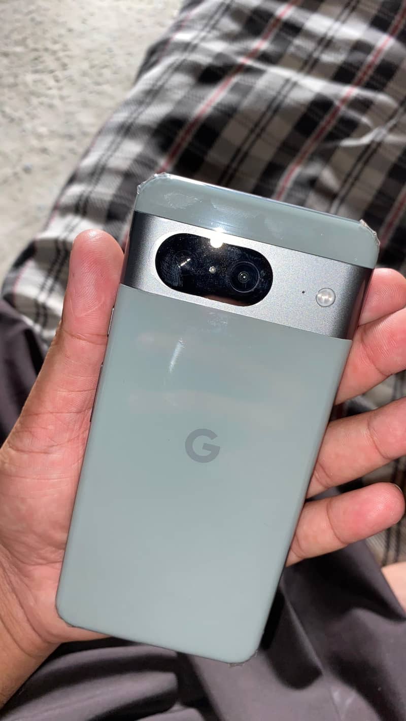 Google Pixel 8 2