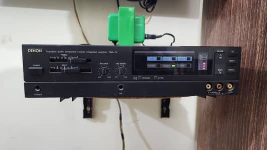 Vintage Denon PMA-7V Amplifier Setup with Powerful Speakers
