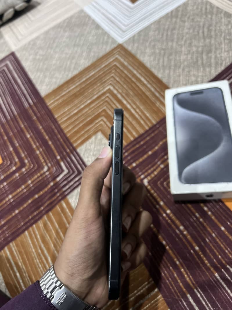 Iphone 15 pro max 2