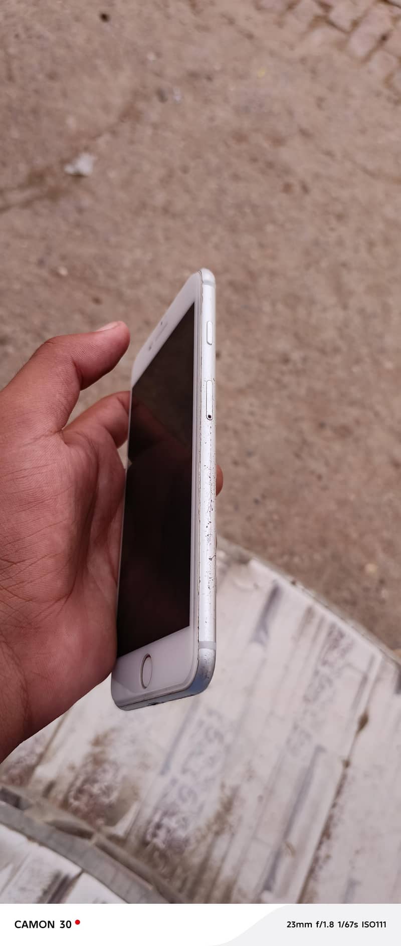 Apple iPhone 7 Plus 4