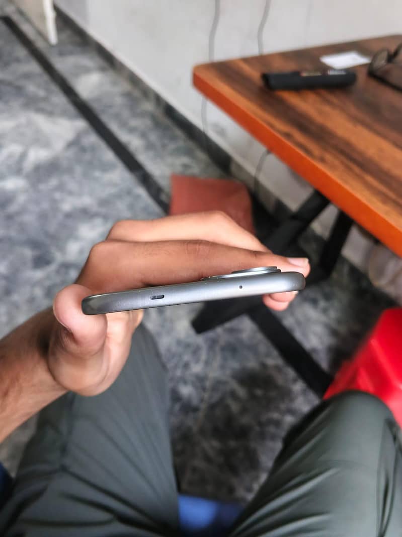 Tecno Spark 40 pro plus 4