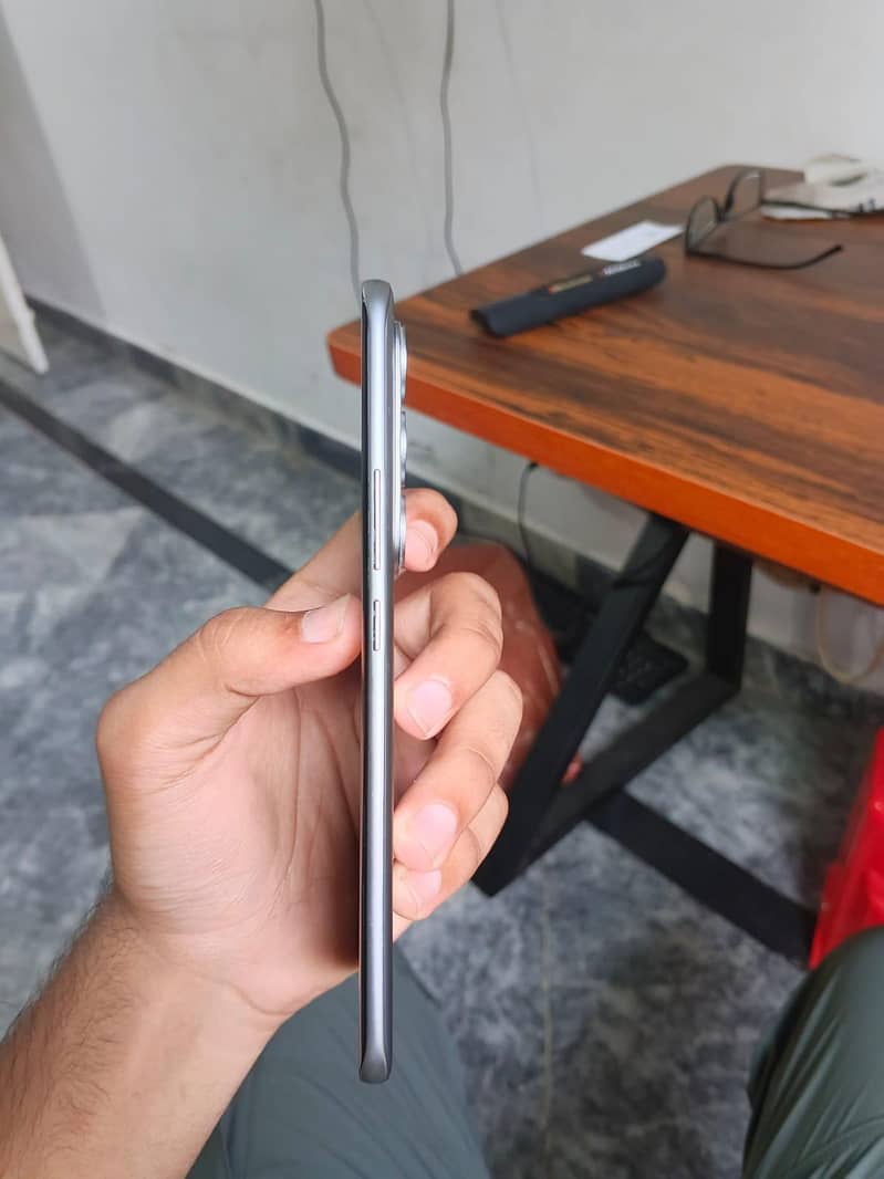 Tecno Spark 40 pro plus 5