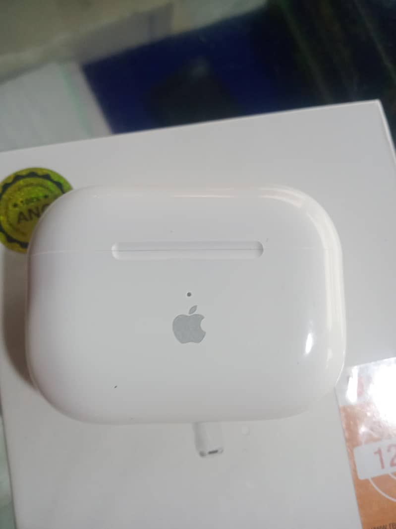 ear buds pro 1