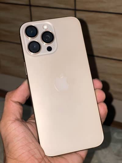 Apple iPhone 16 Pro Max