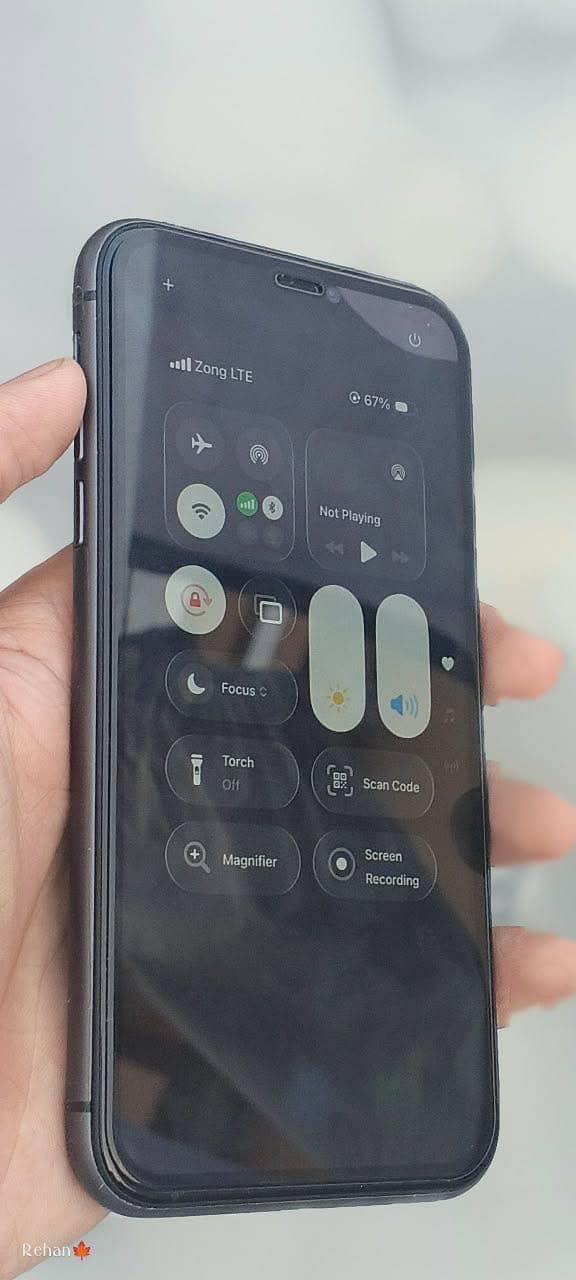 Apple iPhone 11 3