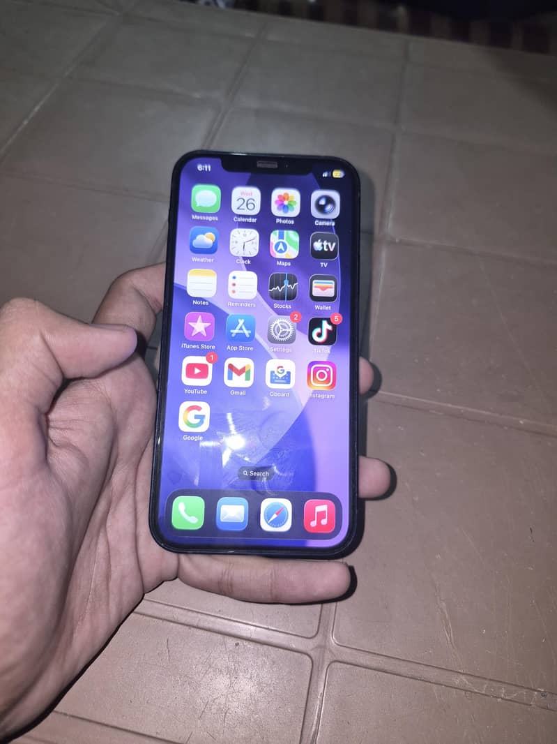Apple iPhone 12 5