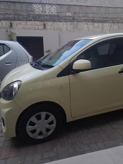 Daihatsu Mira 2017