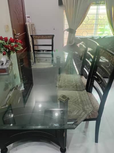 dinning table with 6 chair for sale