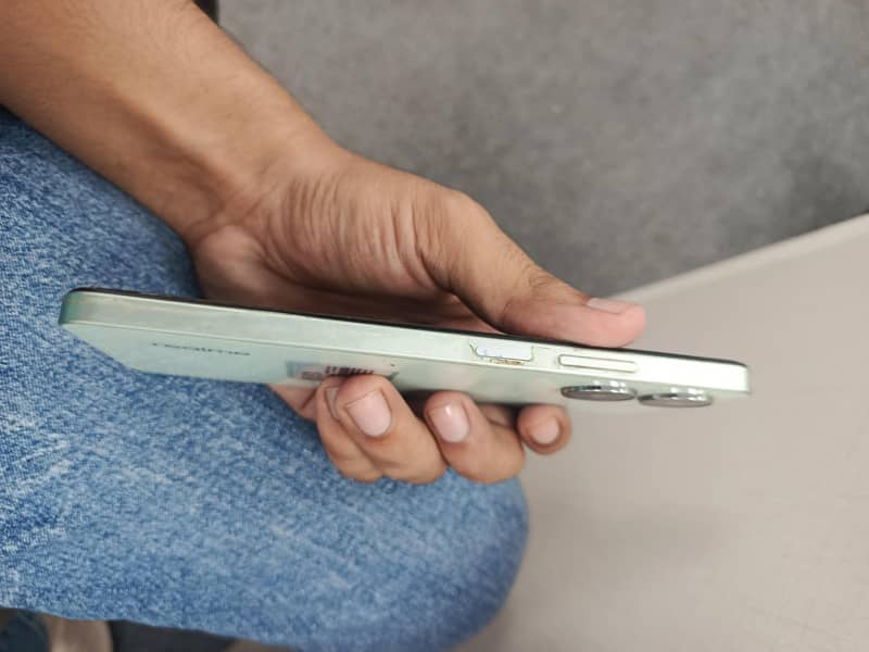 Realme Note 60 1