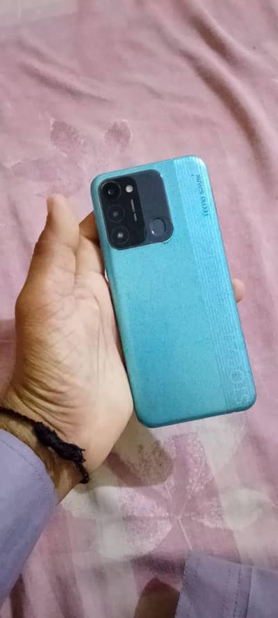 Tecno Spark 8C
