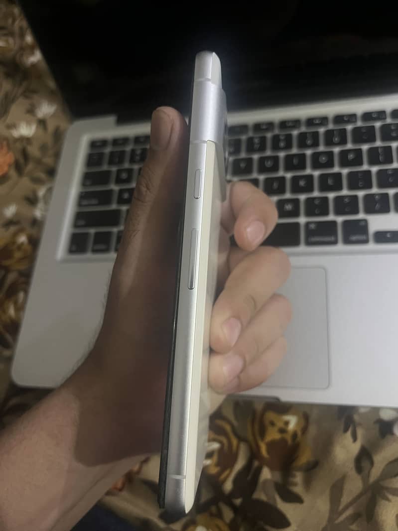 Google Pixel 7 2
