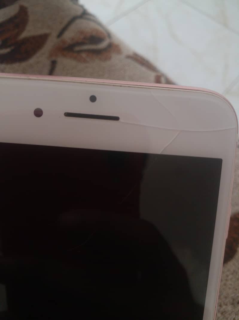 Apple iPhone 8 Plus 1