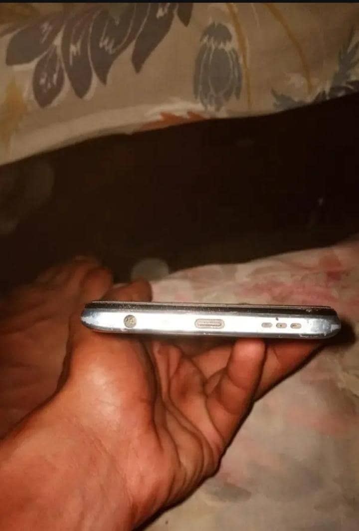 OPPO A54 4