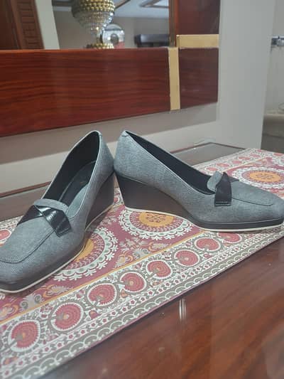 Borjan Sandals