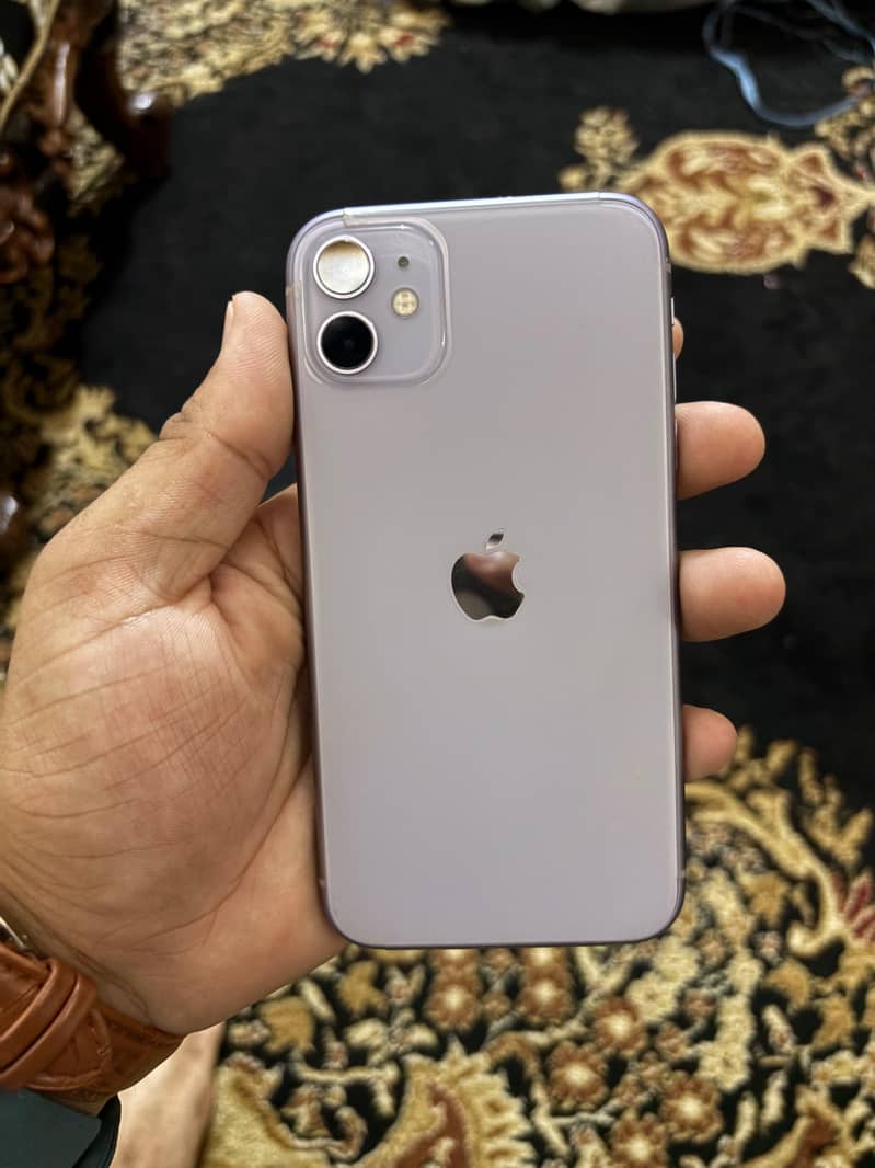 Apple iPhone 11 3