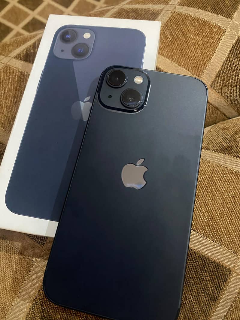Apple iPhone 13 0