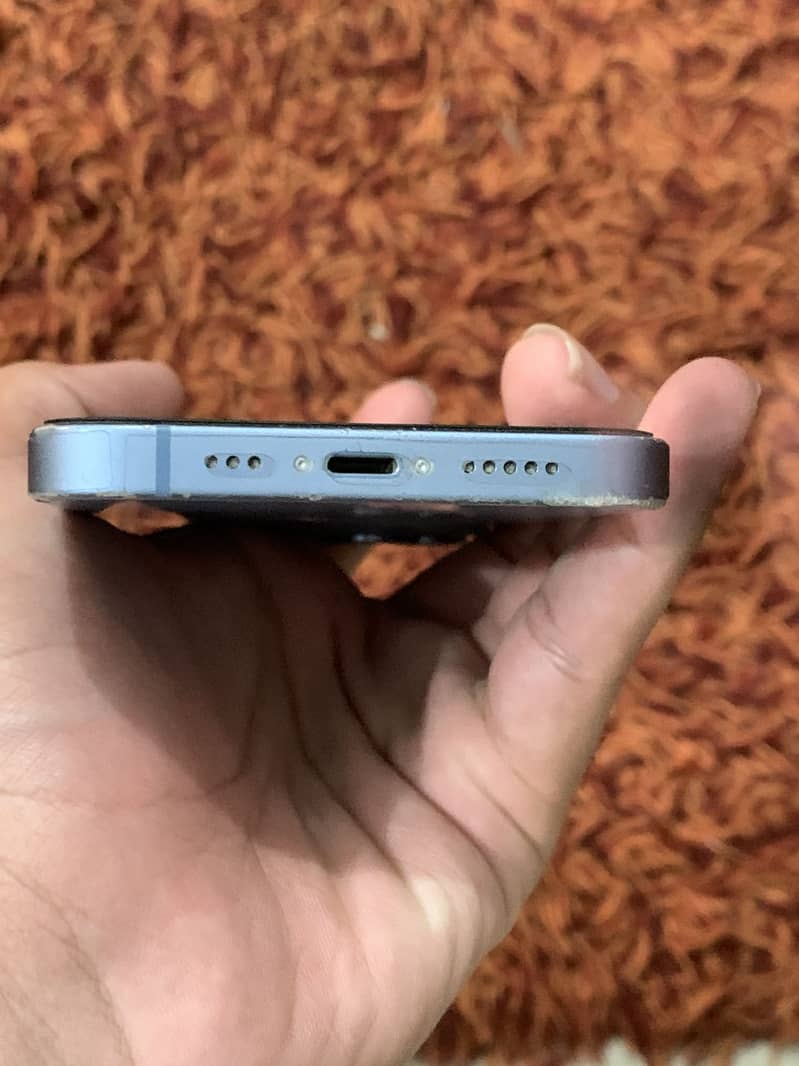 Apple iPhone 14 4