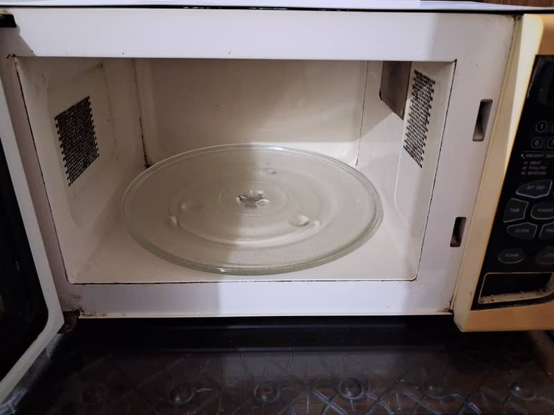 Microwave 1