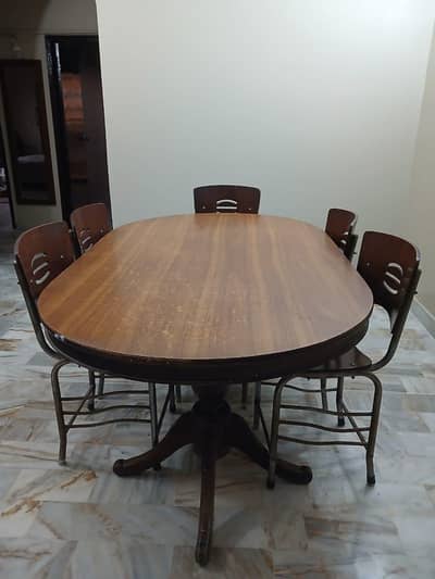 6 seat Dining table