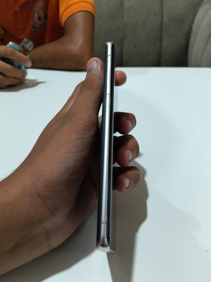 One Plus 8 4