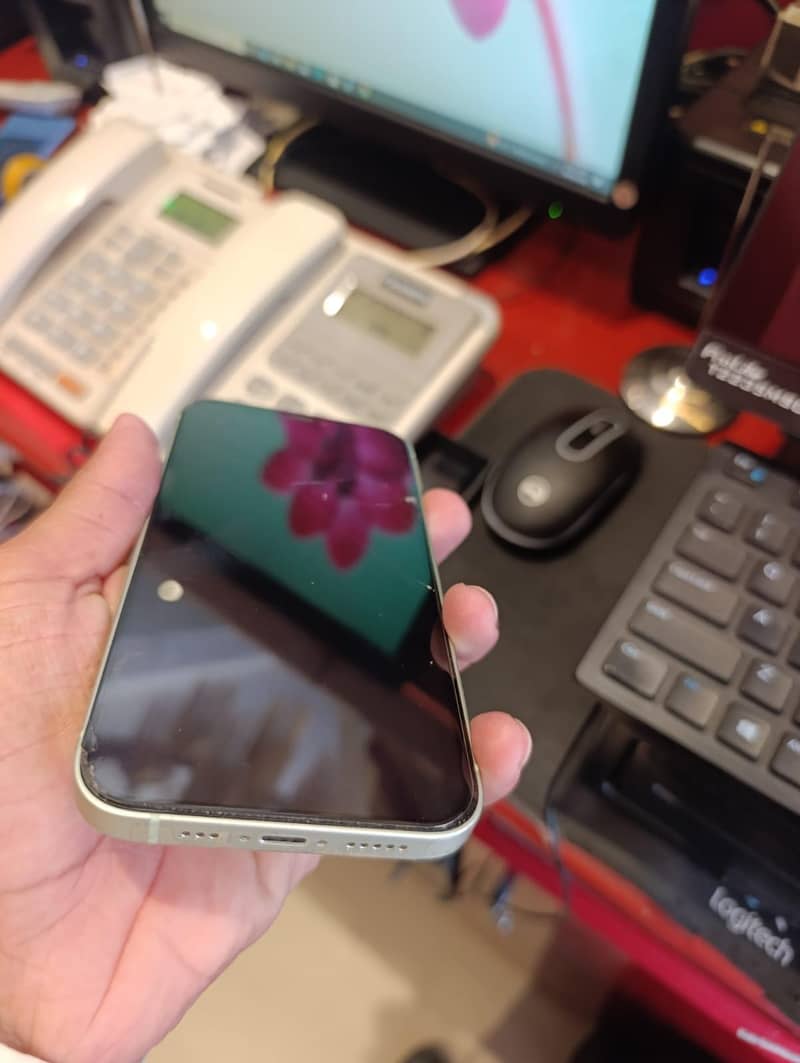 Apple iPhone 12 9