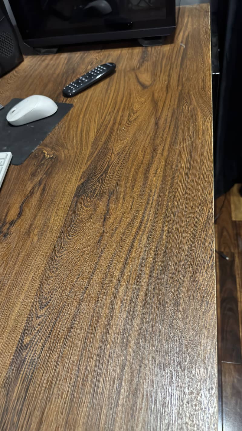Gaming computer desk 1