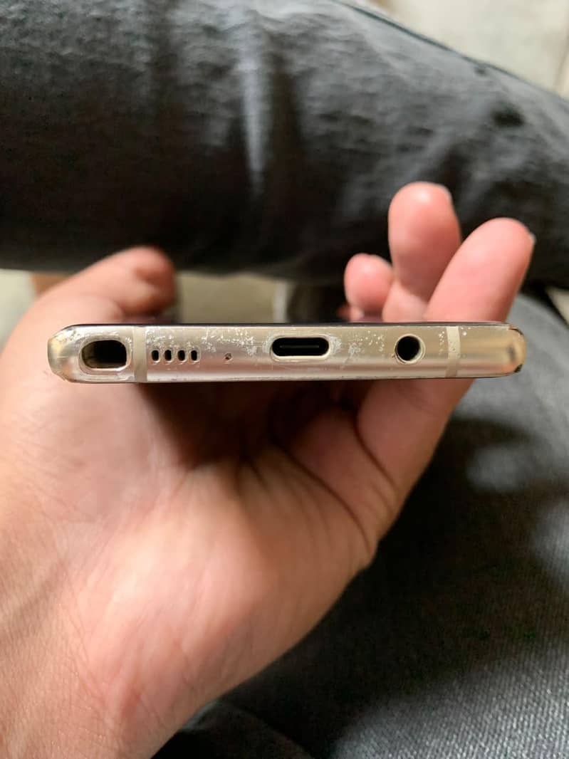 Samsung Mobile Note 8 5