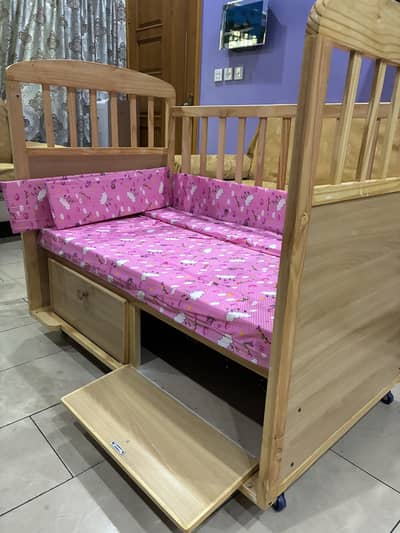 Wood bed