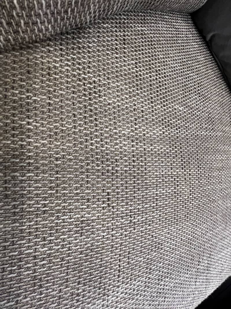 SOFA SET WITH CENTER TABLE 8