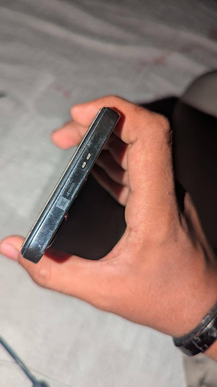 Infinix Note 30 7
