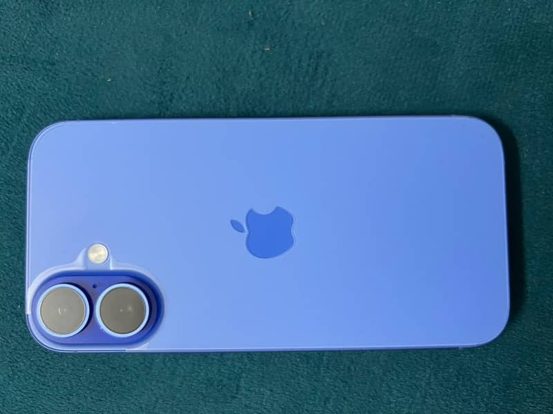 Apple iPhone 16 1