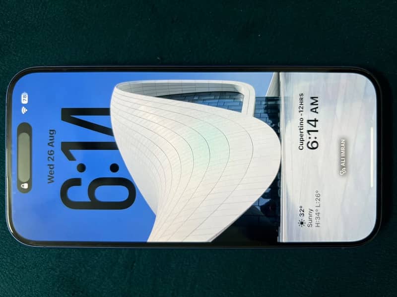 Apple iPhone 16 2