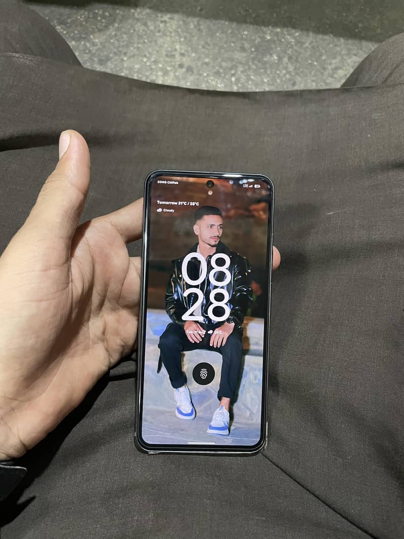 Google Pixel 8 1
