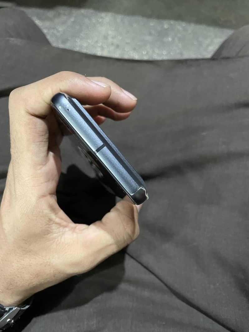 Google Pixel 8 5